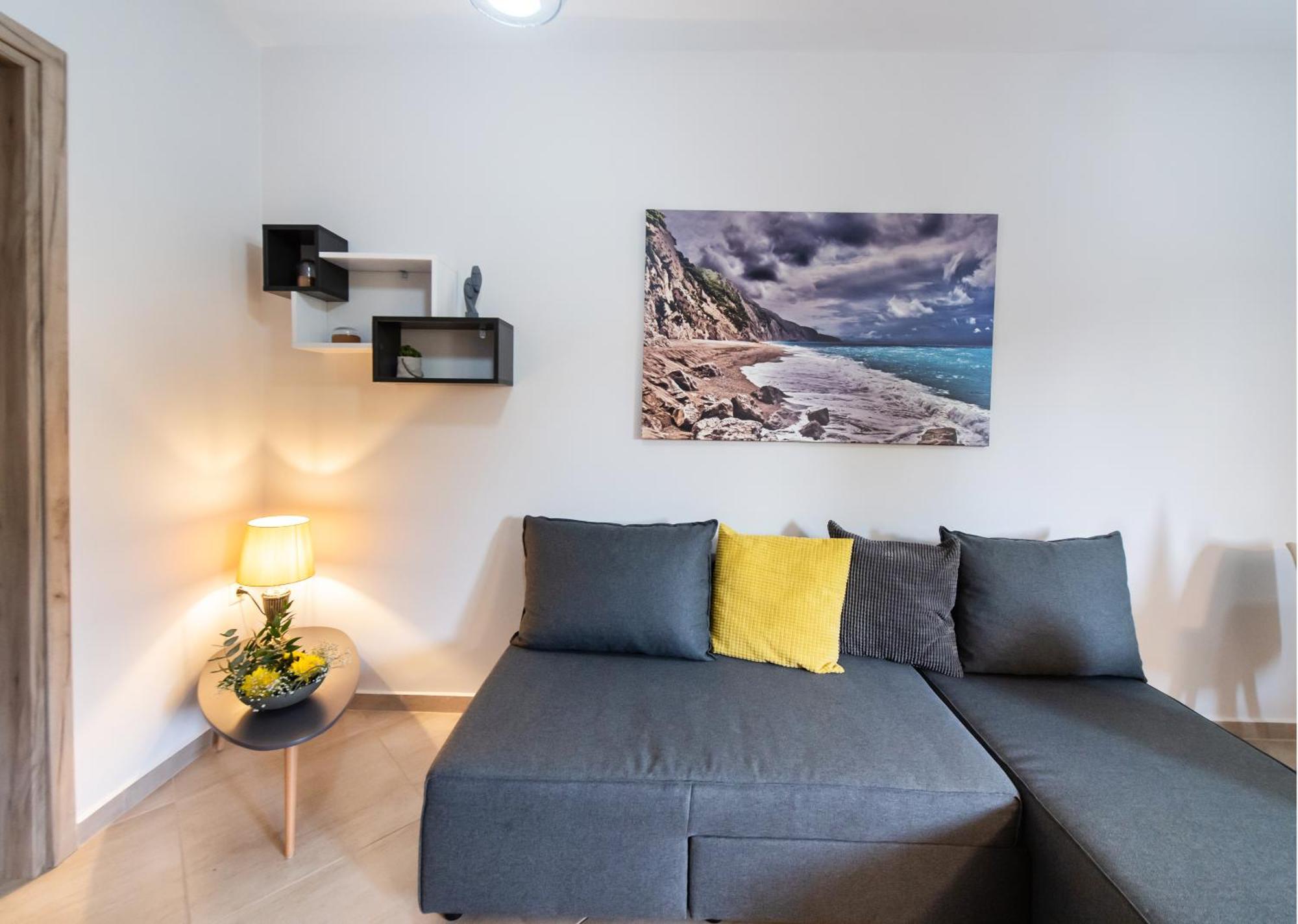 Ruellia Luxury Apartments Kalligoni Eksteriør billede